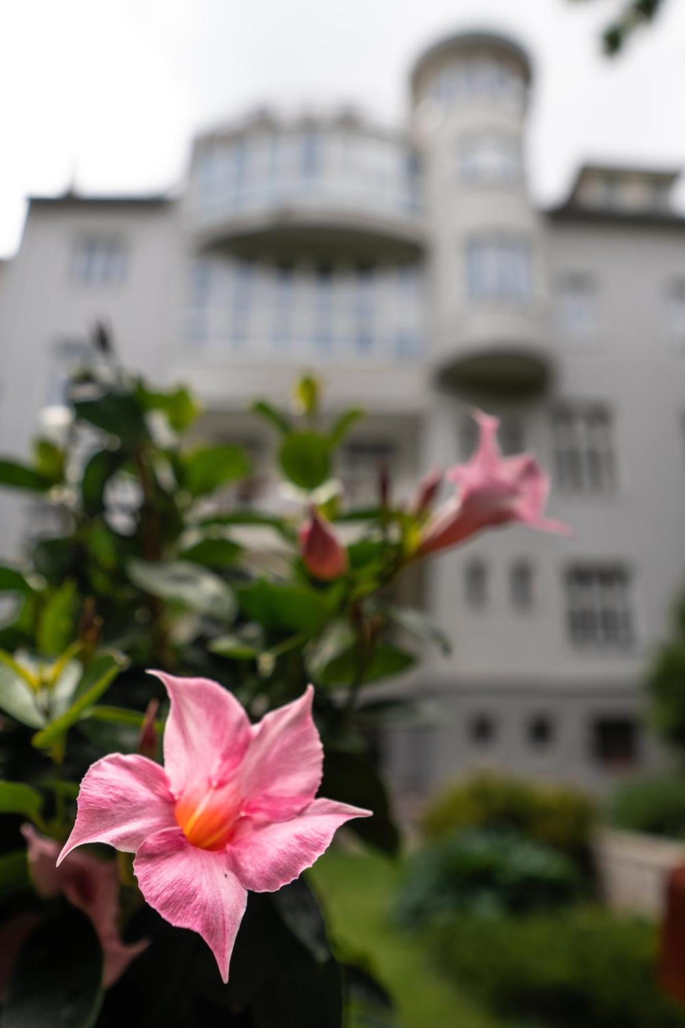 Hotel Arcus Garden Bratislava Exterior photo